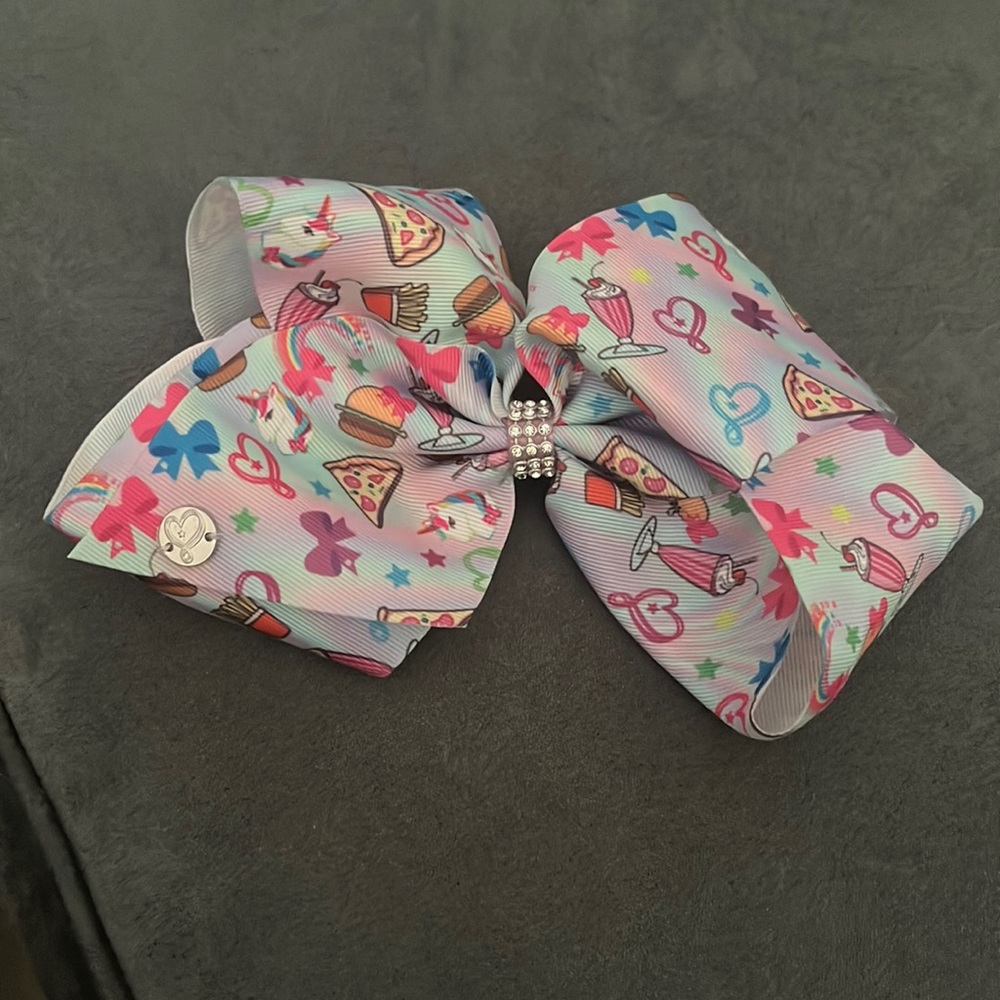 Hair bow